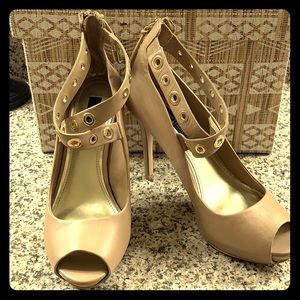 White House Black Market tan heels w metal detail
